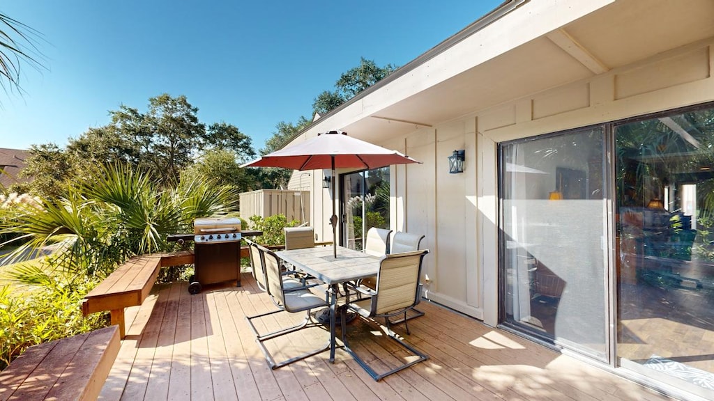 Outdoor Dining with Propane Grill