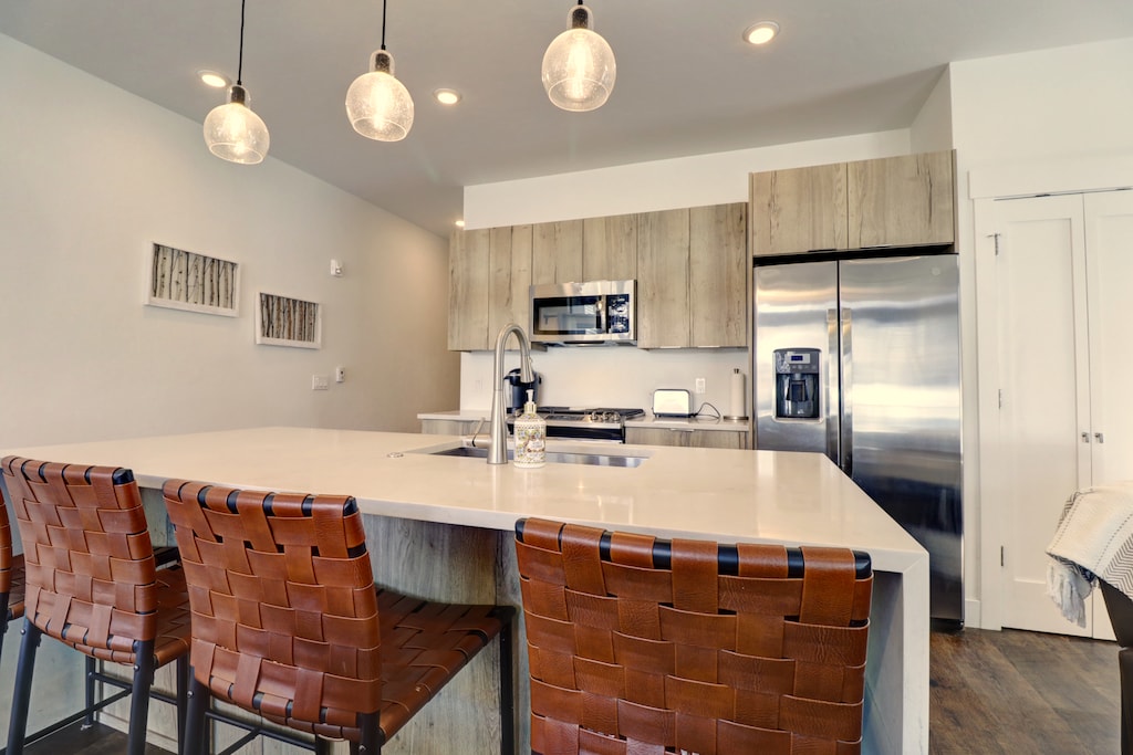 IMG_8028_29_30_31_32