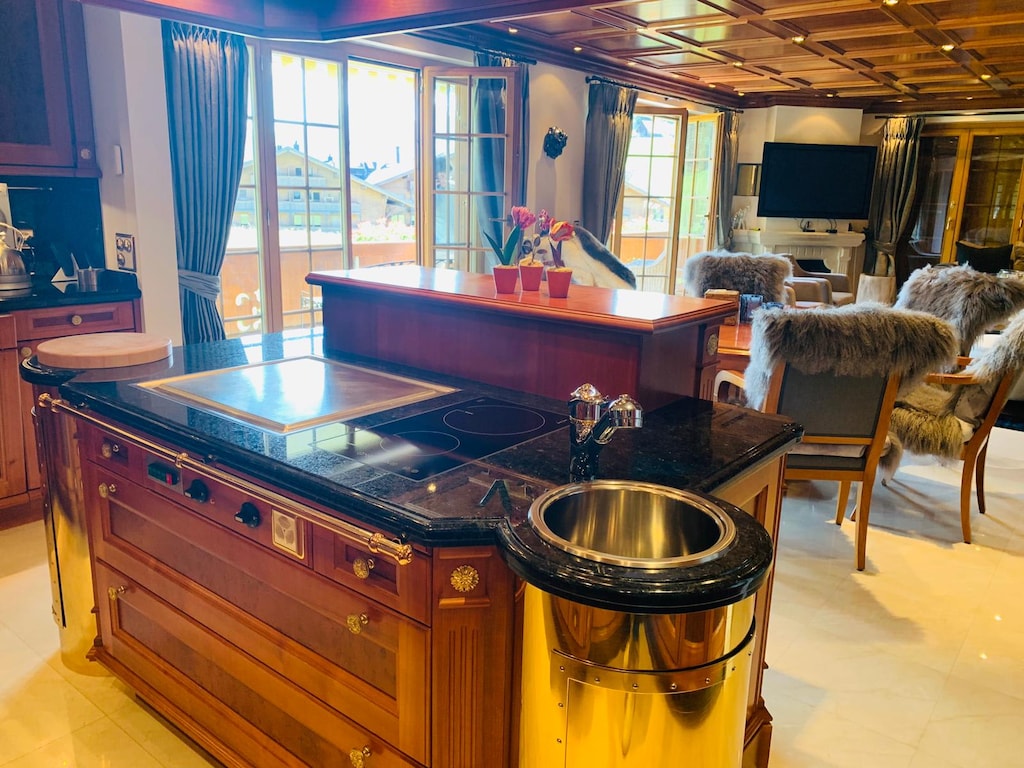 the luxurious kitchen island 