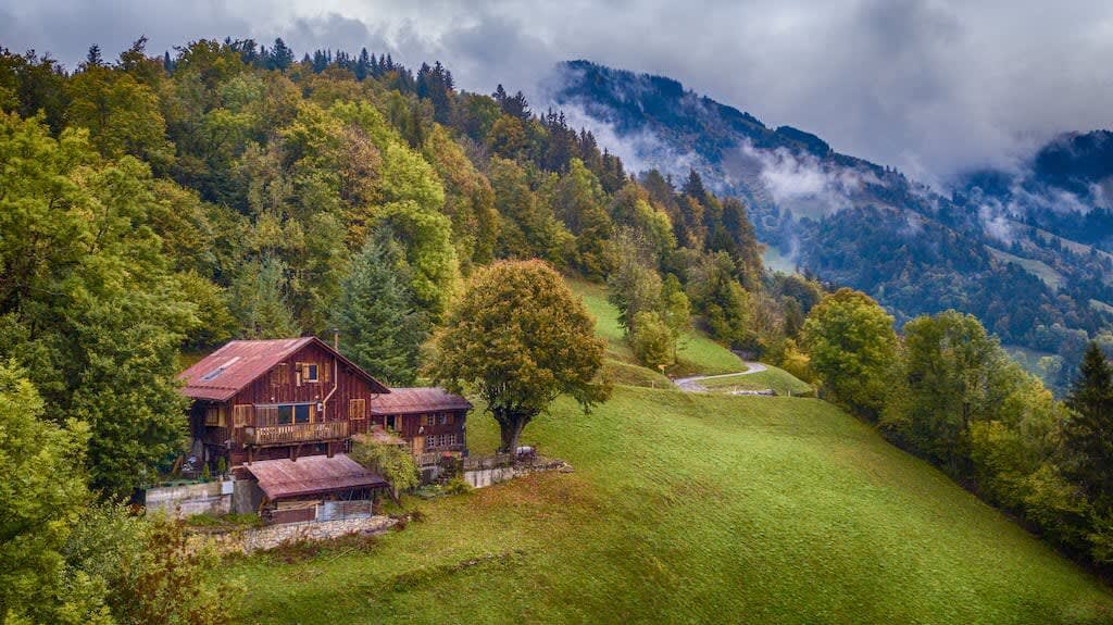 the beautiful chalet from above 