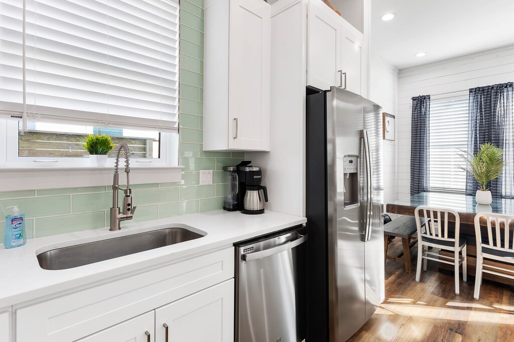 Appliances to make your stay comfortable.