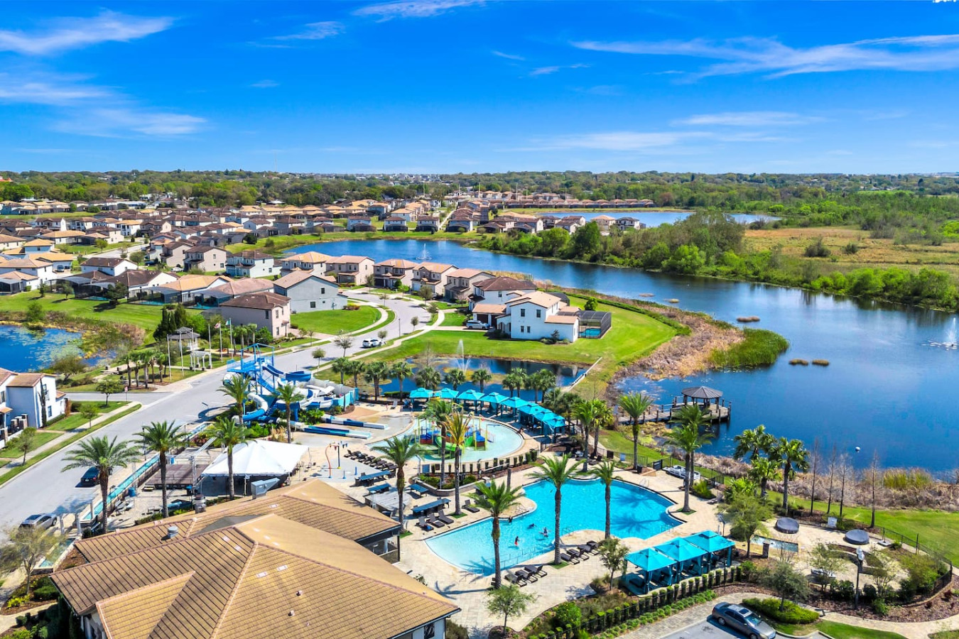 Spacious 3BR+Den with Pool, Near Disney & More