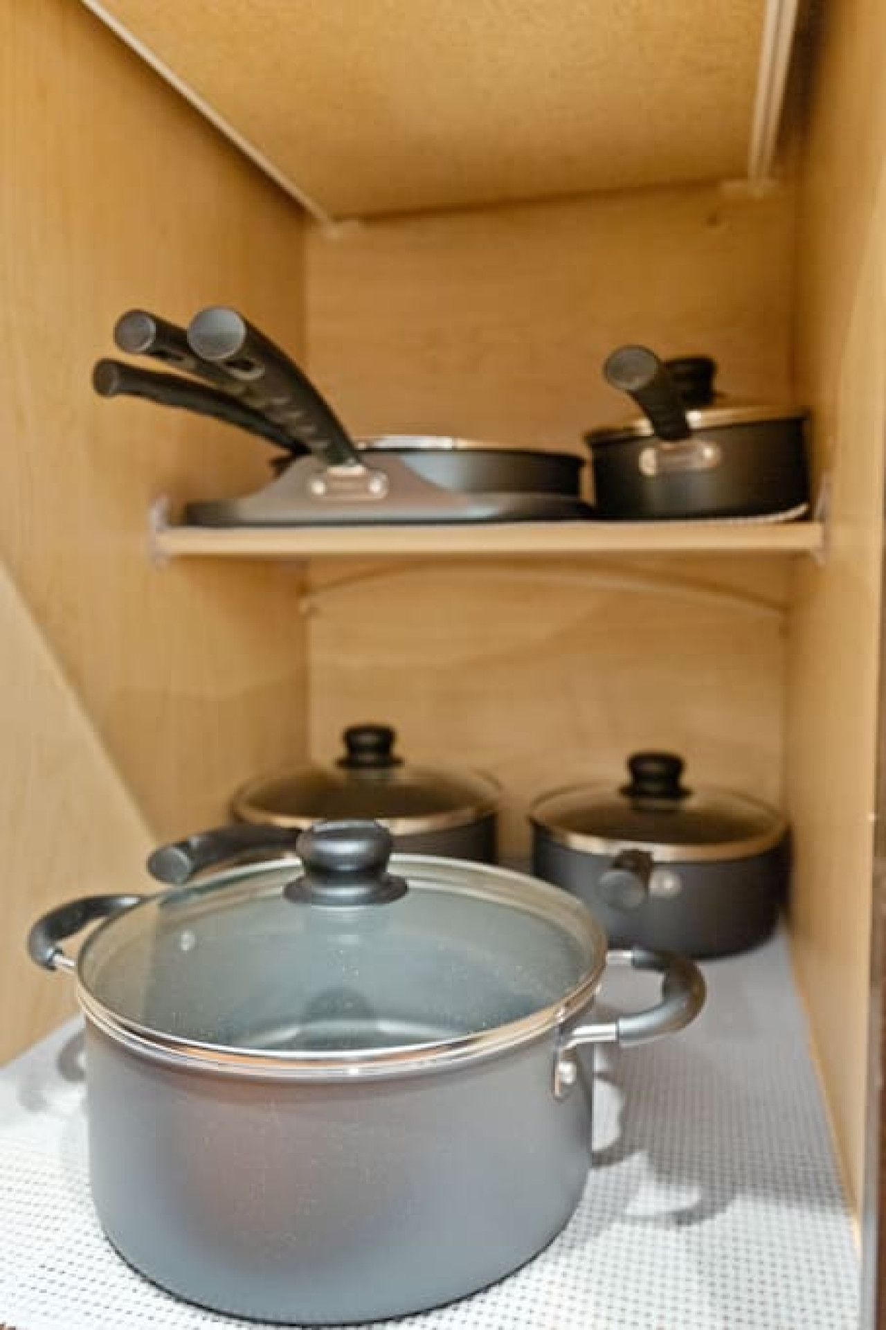 Stylish & Cozy 1-BR Detroit