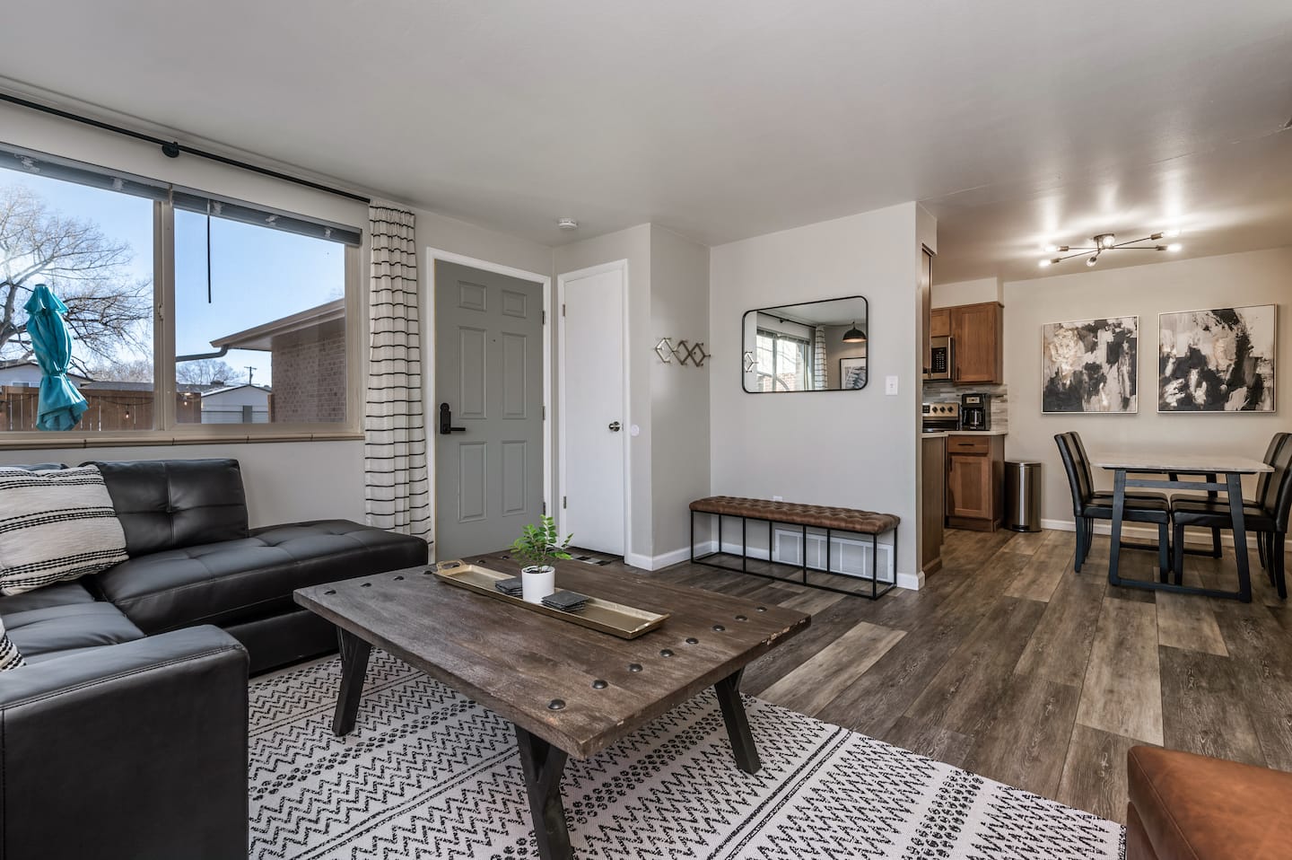 Colorado home near Red Rocks w/ fenced yard