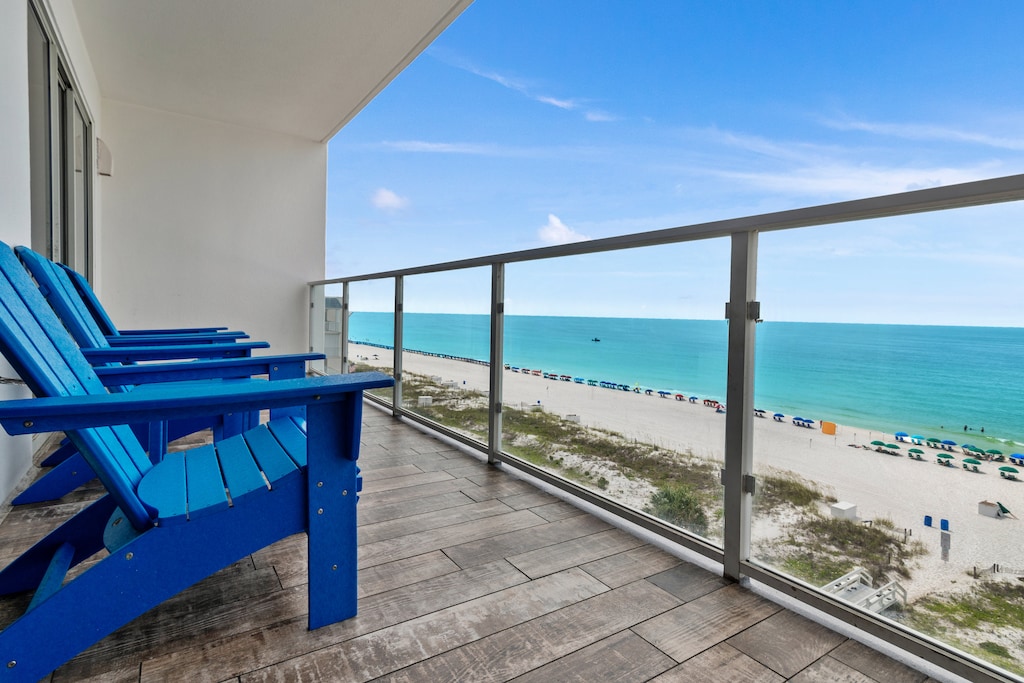 Sterling Sands 606 balcony