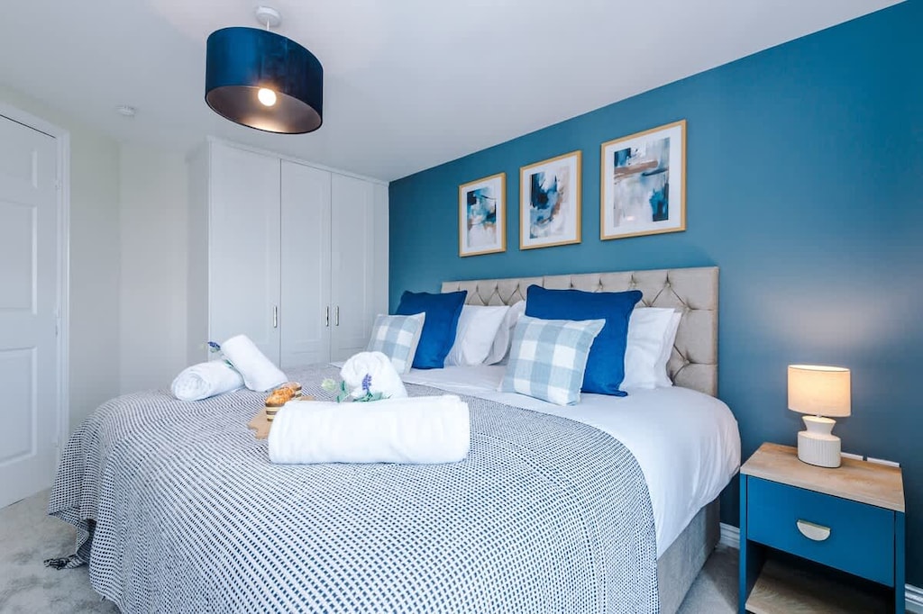 Bedroom 1 benefits from a comfortable super-king that can be reconfigured into 2 singles at the request of the guest and plenty of storage.