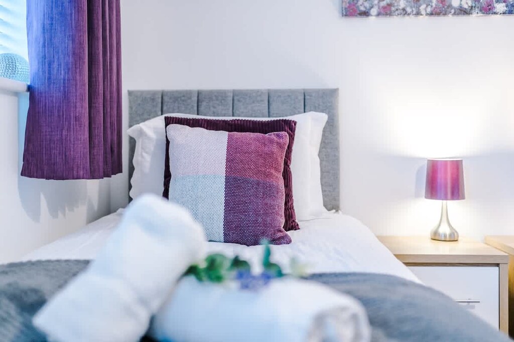 Bedroom 1 on the first floor can be configured into one super-king or two singles.