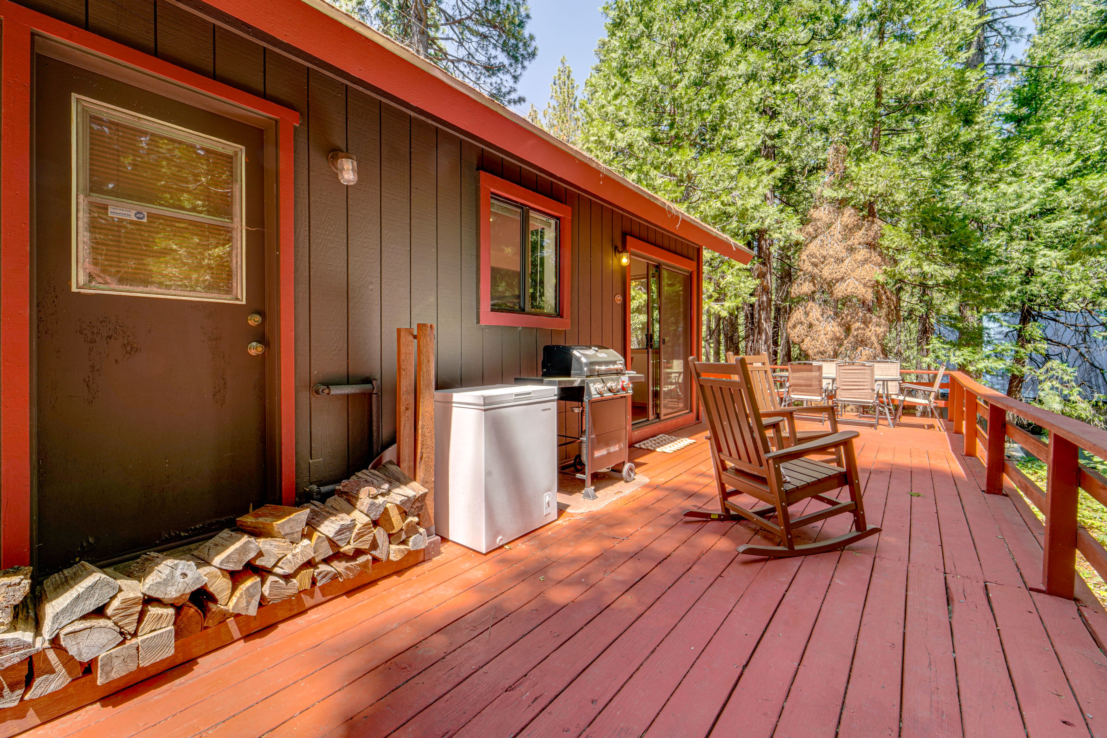 Hike & Ski! Cabin 20 Mi to Soda Springs Mtn Resort