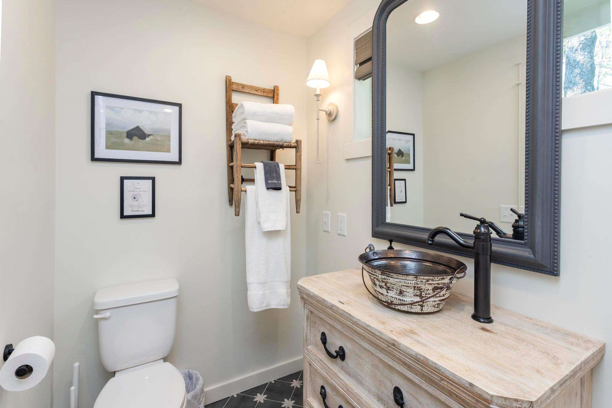 Bathroom 2: Full Bathroom with Shower in Loft Bathroom 2: Full Bathroom with Shower in Loft