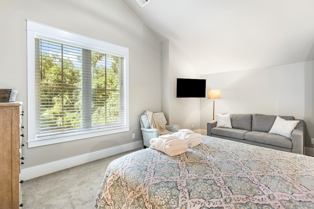 Guest Bedroom on Second Floor with Queen Bed and En-Suite Bathroom