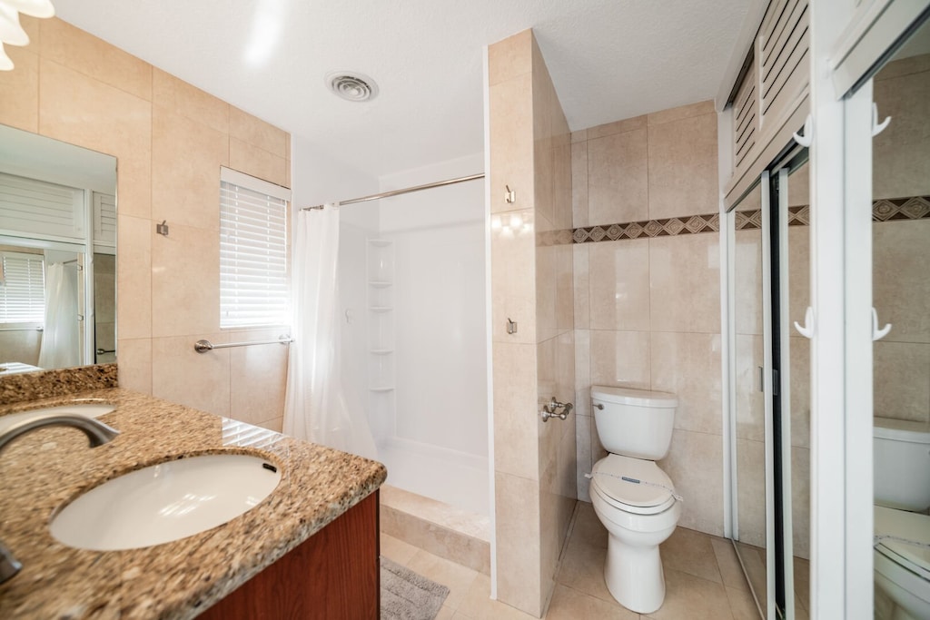 En-suite for bedroom 1