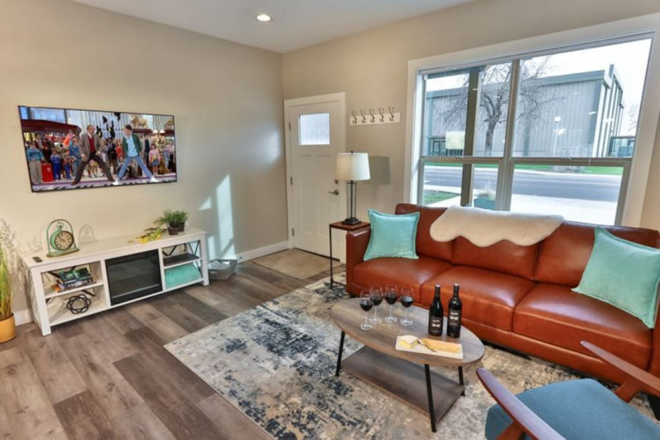 Property Image 2 - Fieldview Loft