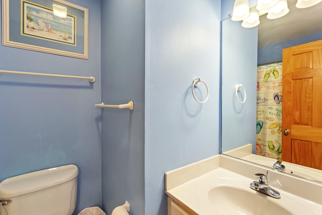 The Mid-Level Bathroom keeps everyone comfortable.