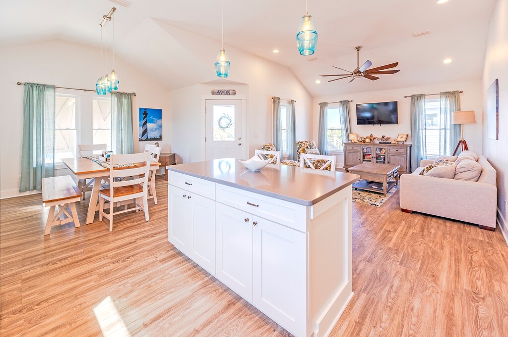 The open-concept Floor Plan ensures plenty of space for everyone to relax and enjoy themselves!