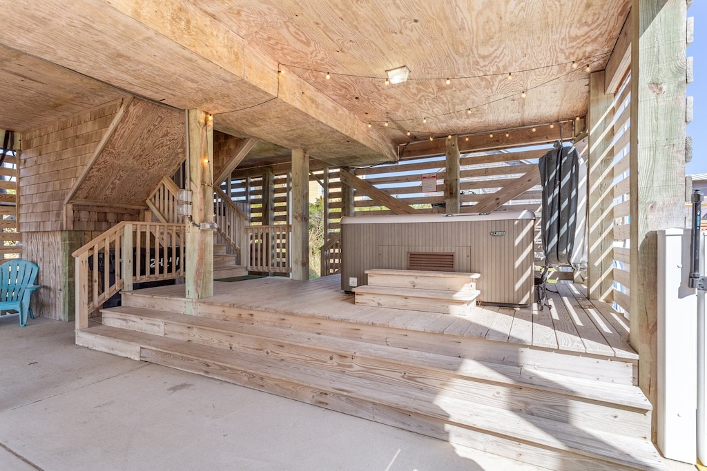 Welcome to Siren's Serenade, a stunning 4-bedroom, 3.5-bathroom vacation retreat nestled just three lots from the beach.