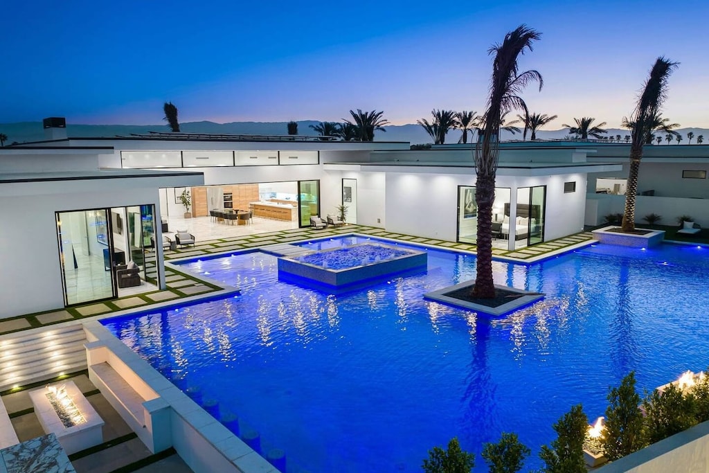 Welcome to Villa 5 – your stylish desert escape!