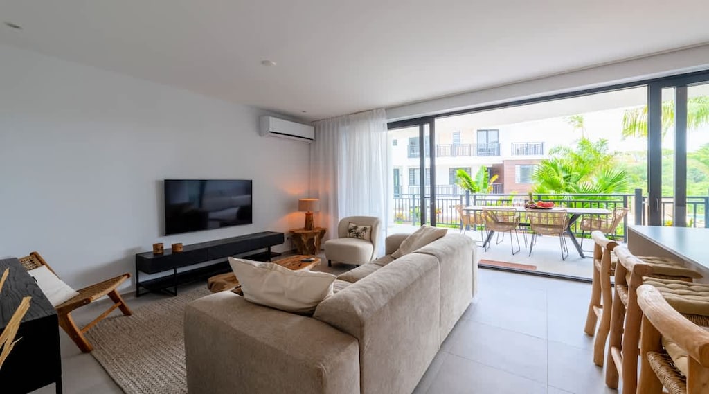 Luxury 2 bedroom property for rent in the Caribbean located on a resort, photo 11