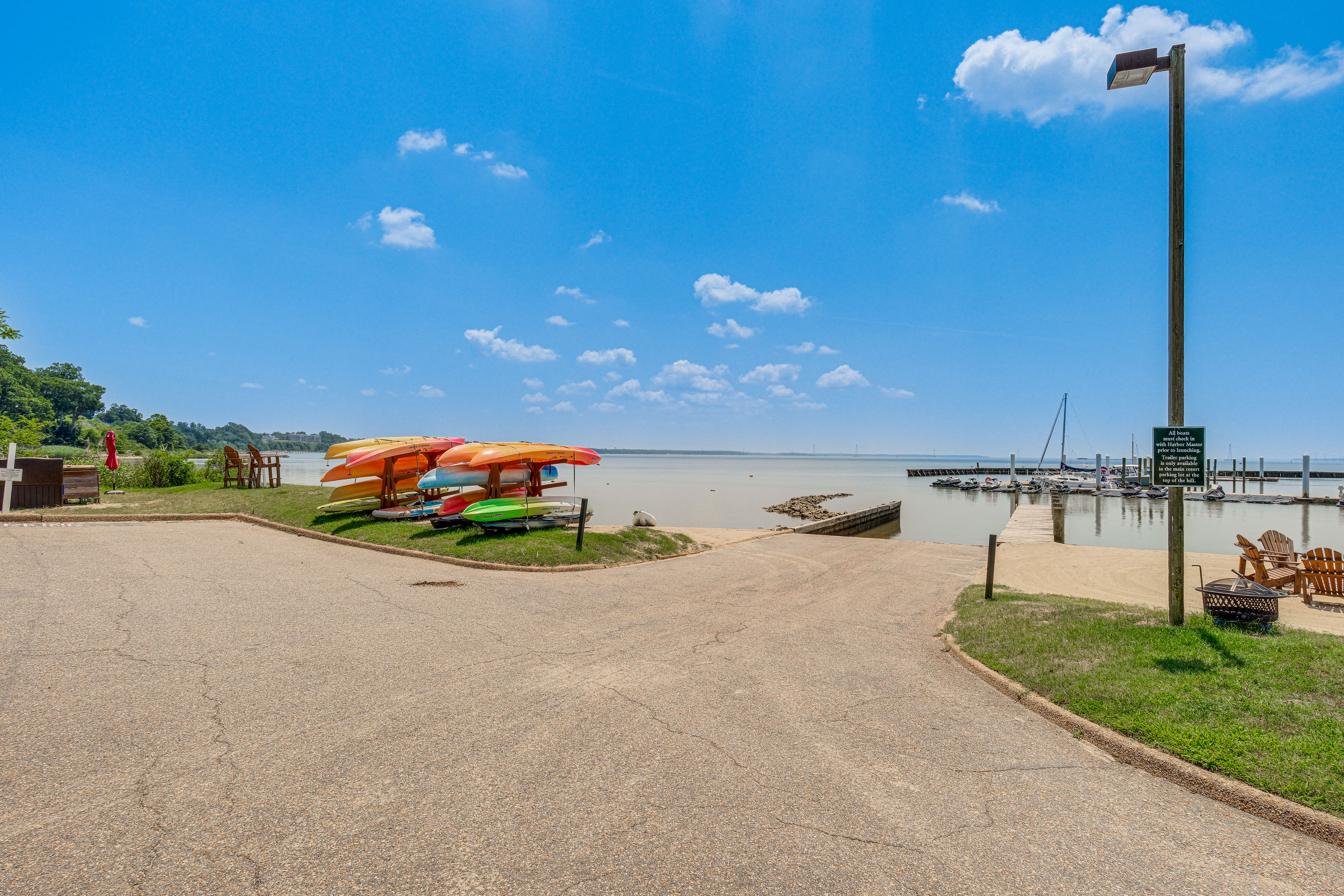 Resort Condo w/ Marina Access in Williamsburg!