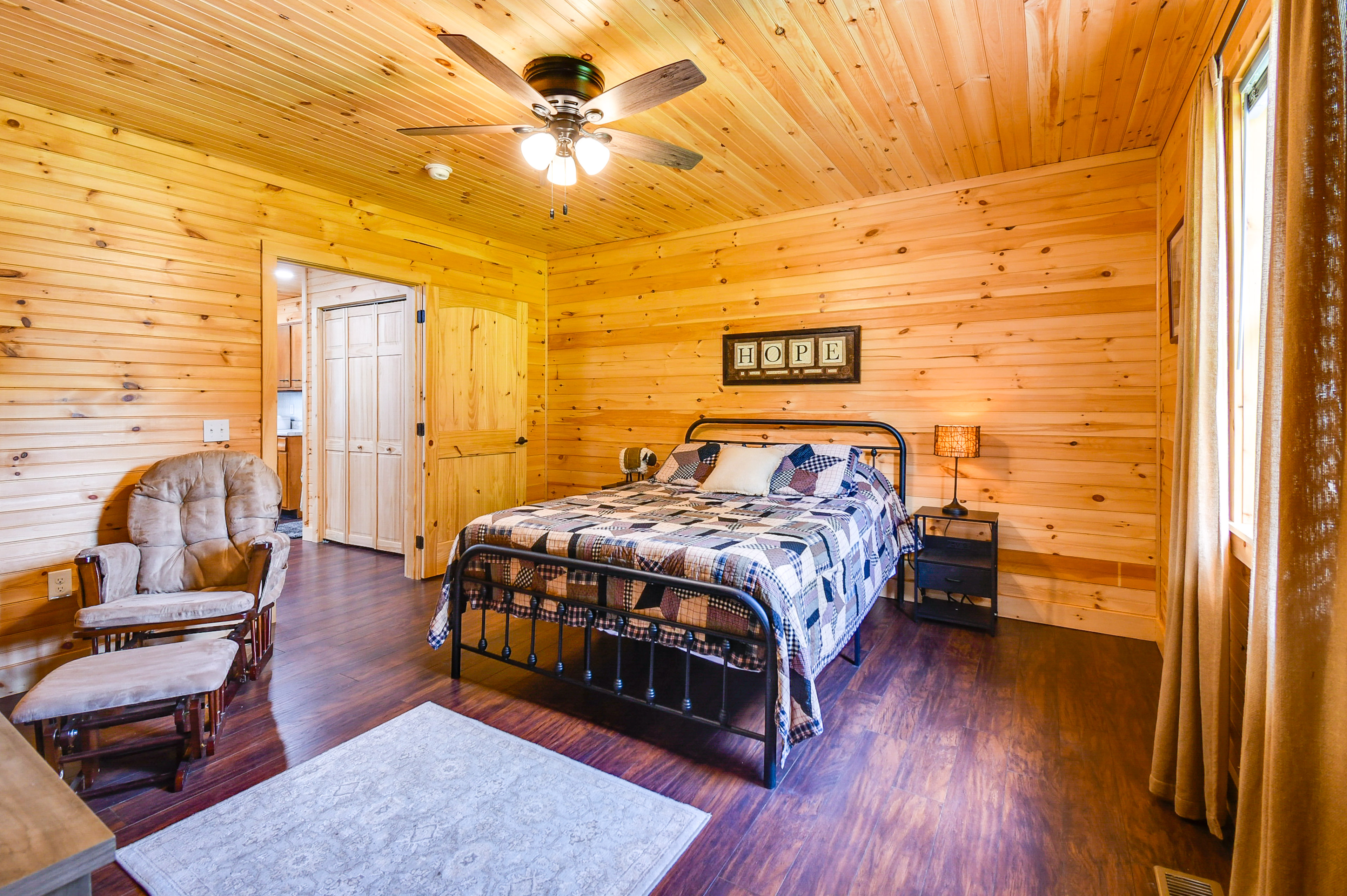 18 Mi to Red River Gorge: Beattyville Retreat