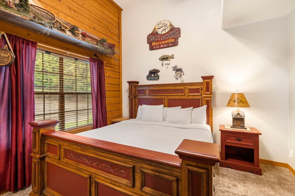 Main Level Bedroom-King Bed