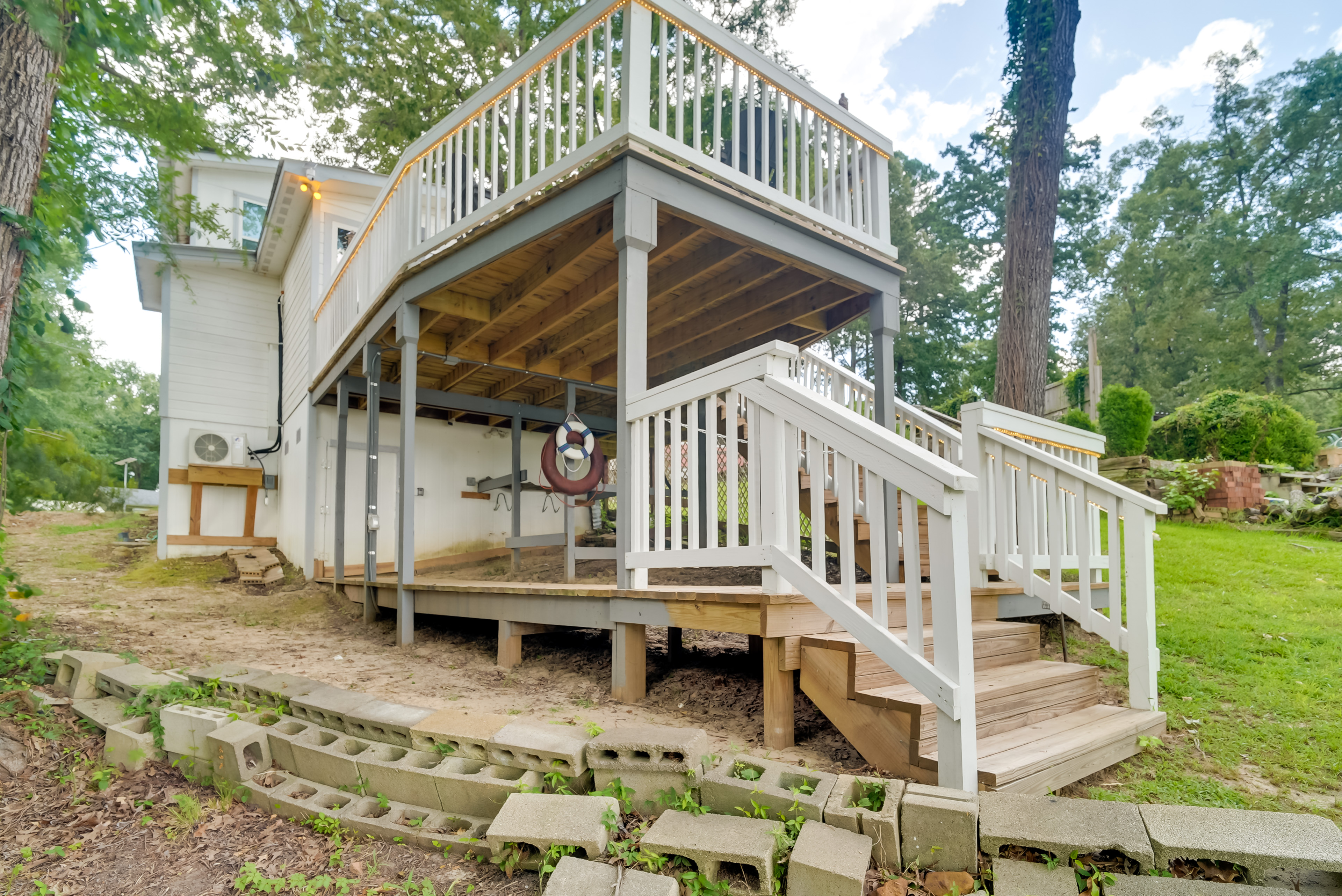 'Lakeside Haven' w/ Deck & Views in Jefferson!