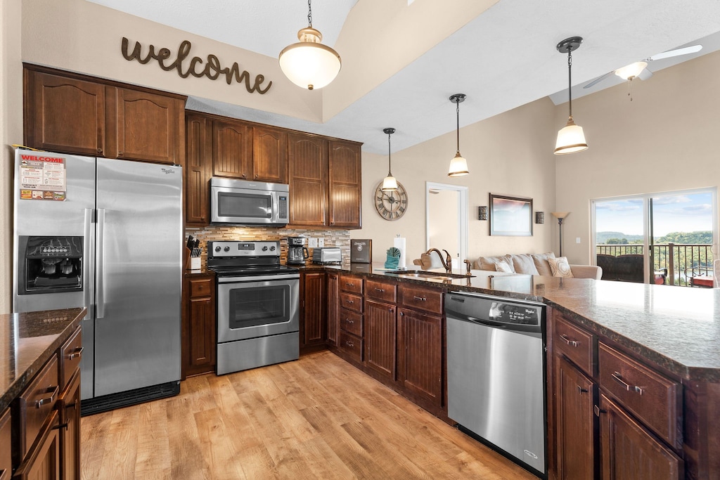 Fully equipped kitchen