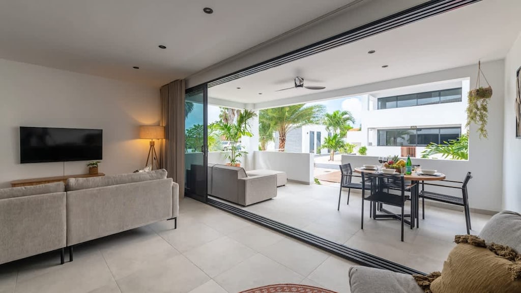 Pool-side Luxury Apartment for Rent in Curacao, photo 8