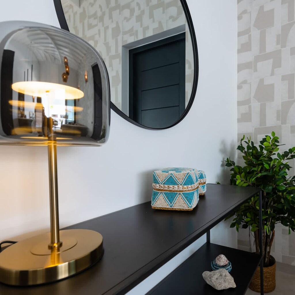 Beautiful 2 bedroom penthouse with pool access for vacation rental on Curacao, photo 4