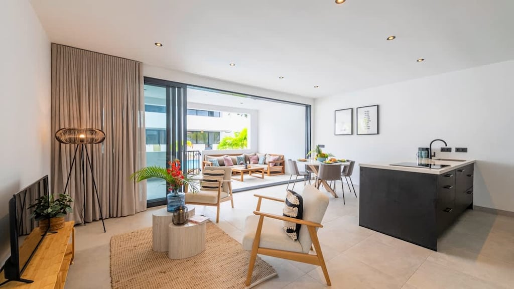 Luxury two-bedroom apartment with pool-access in popular tourist area in the Caribbean, Photo 4-2