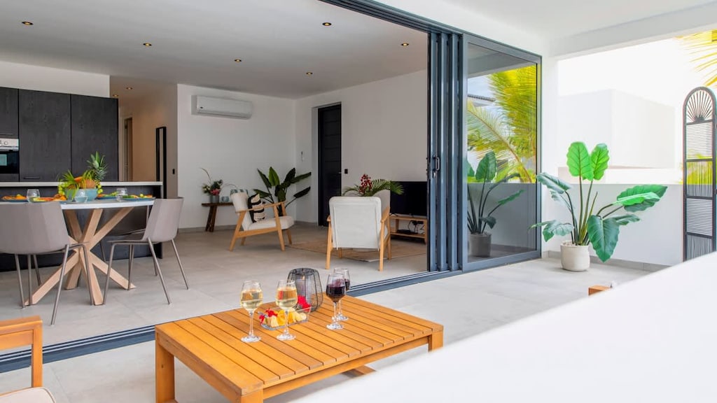 Luxury two-bedroom apartment with pool-access in popular tourist area in the Caribbean, Photo 24-2