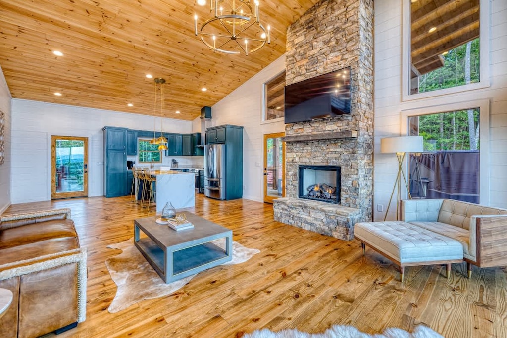 739bigsky-1954_AuroraHDR2019-edit