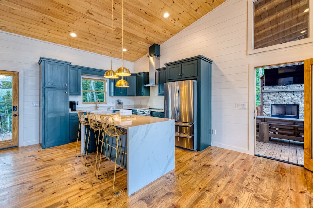 739bigsky-1974_AuroraHDR2019-edit