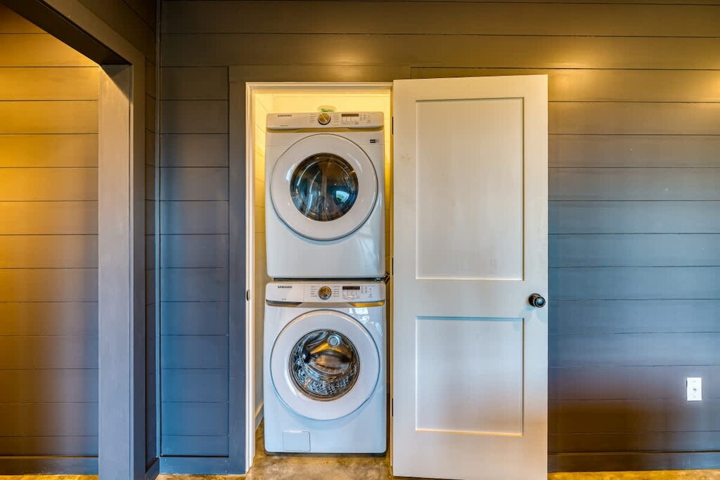 739bigsky-1814_AuroraHDR2019-edit