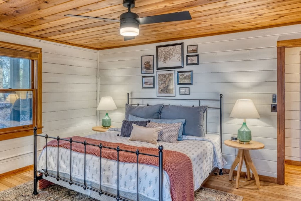 299eaglesnestmtnrd-753_AuroraHDR-edit