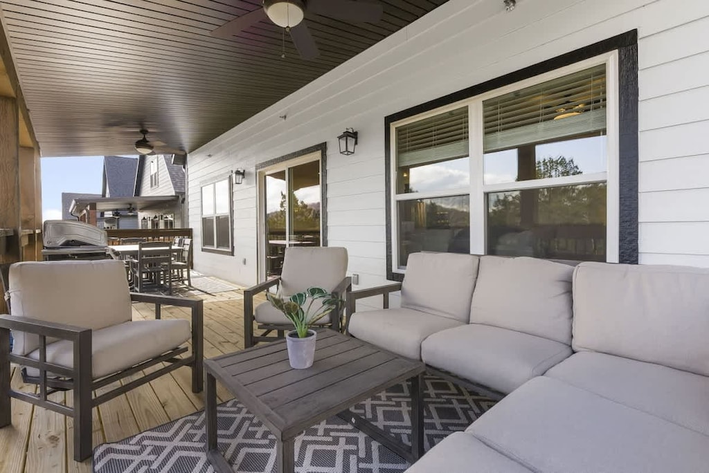 Main Level Porch with Grill