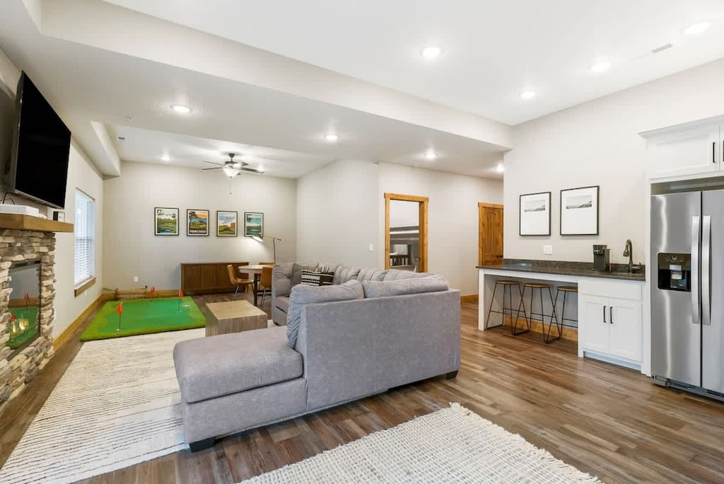 Game room