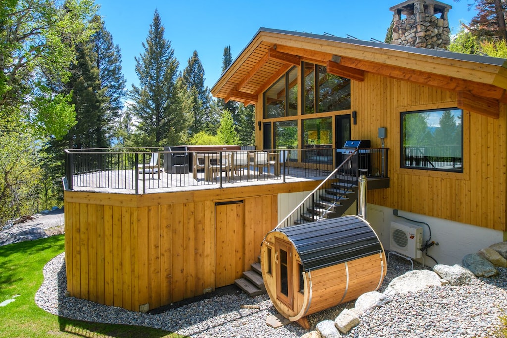 Front Deck / Sauna