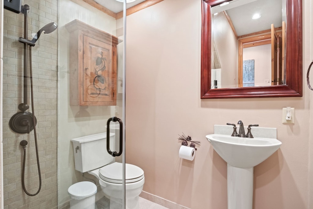 Shared Bath--Main Level