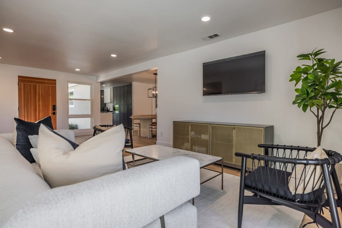 Relax, read, or watch TV in comfort Relax, read, or watch TV in comfort