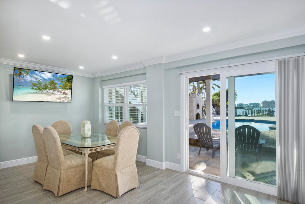 Enjoy the View while Eating Downstairs