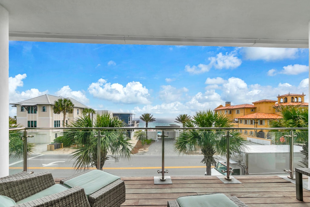 Viridian 202 on 30A balcony
