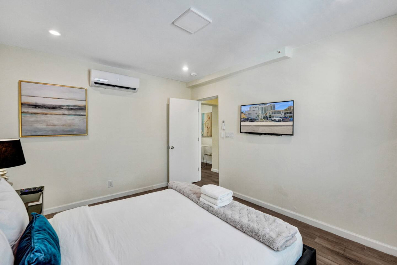 Eden Escape 1 BR Walk to FLT Beach