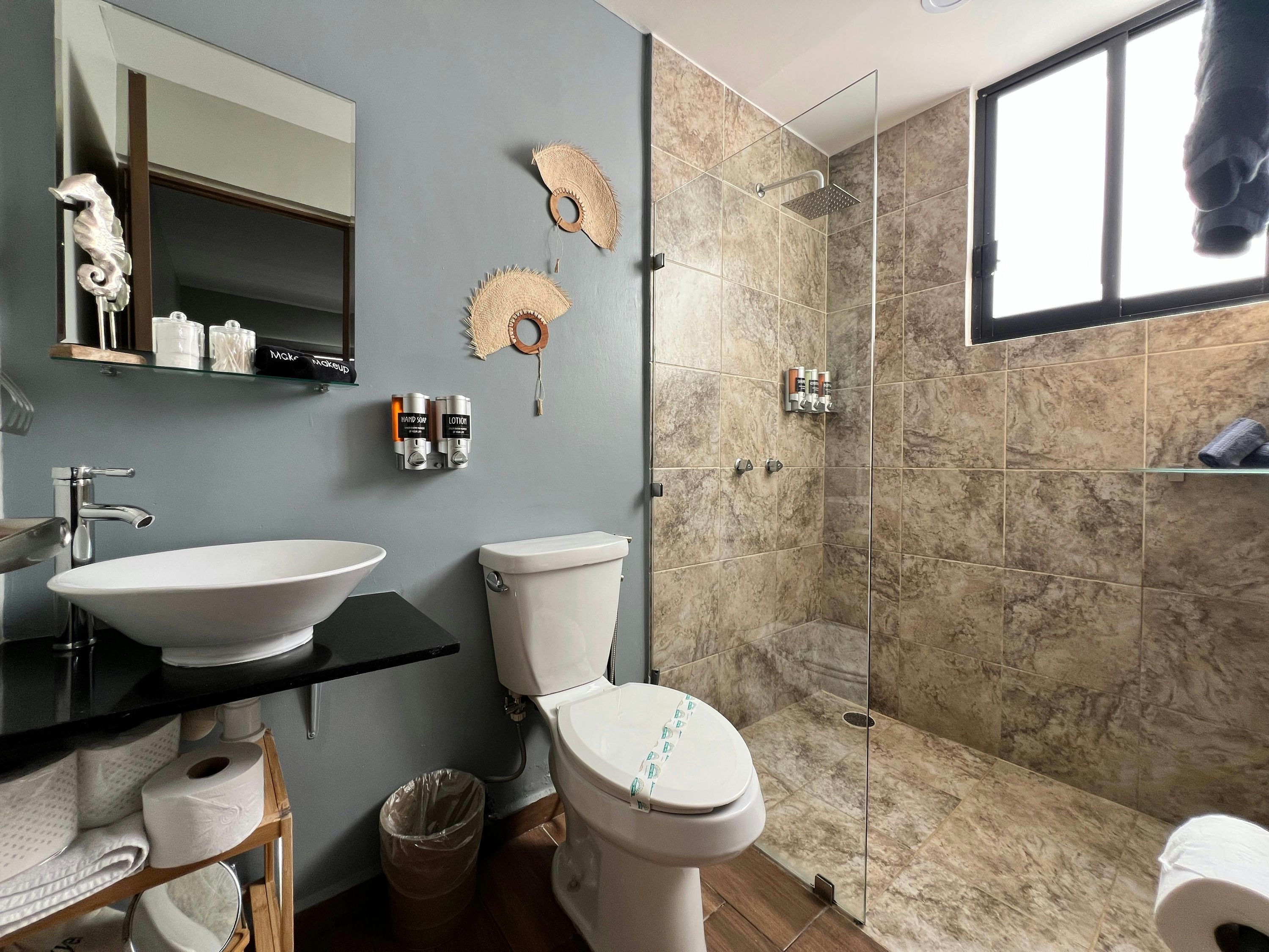 Promo 2BR-Pool-Views-King Bed-Walk 2 Beach-5 Area Promo 2BR-Pool-Views-King Bed-Walk 2 Beach-5 Area