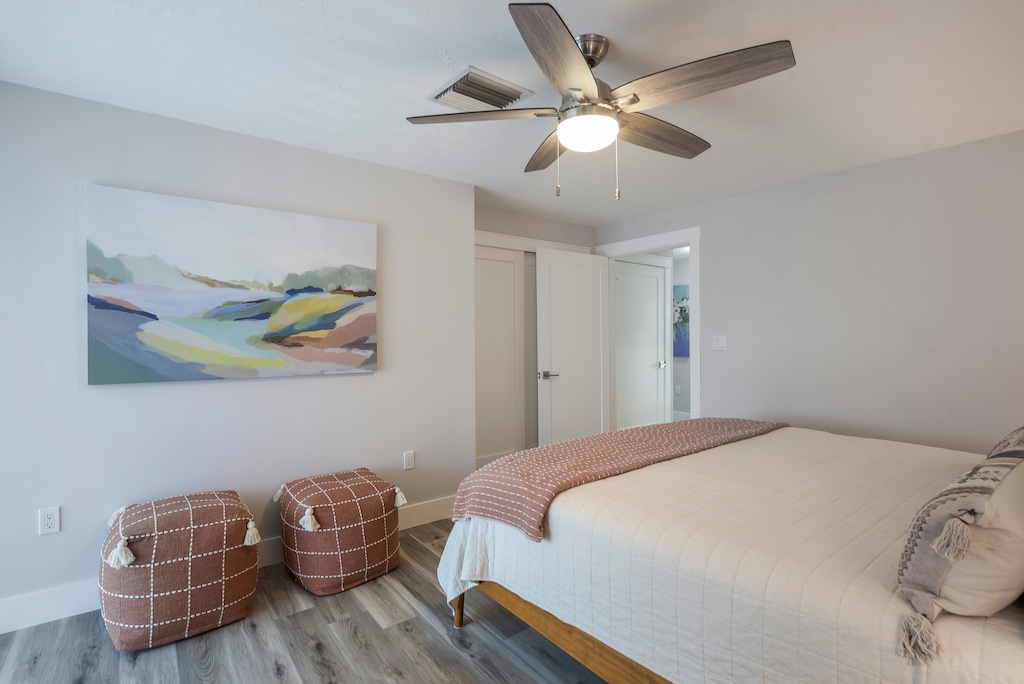 Reverse View King Bedroom