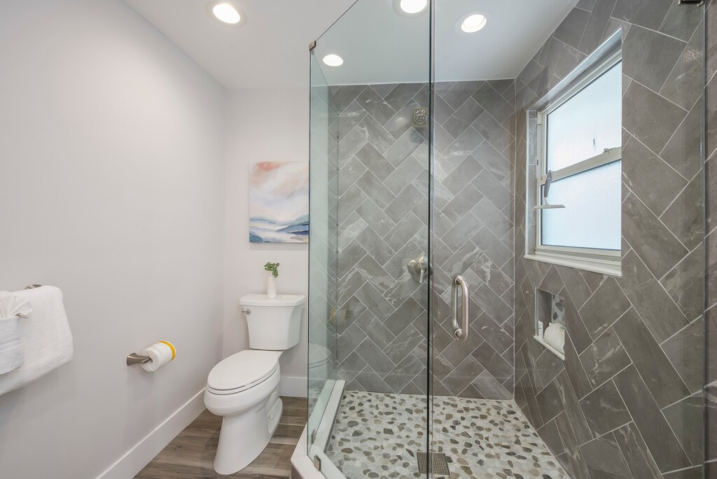 Primary Bedroom Ensuite Bath