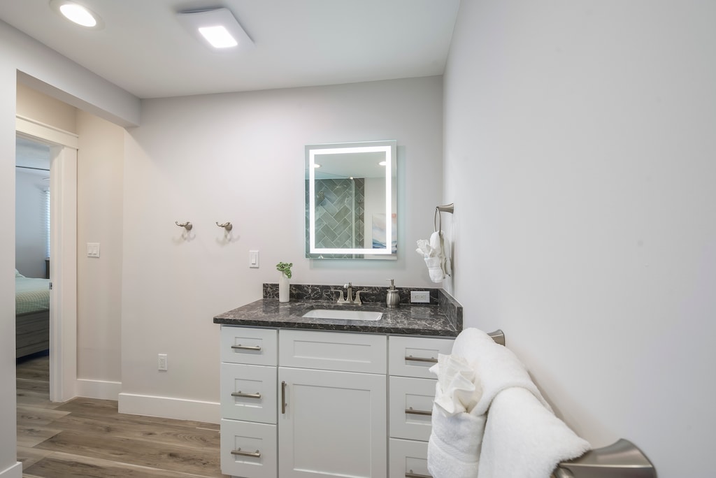 Primary Bedroom Ensuite Bath