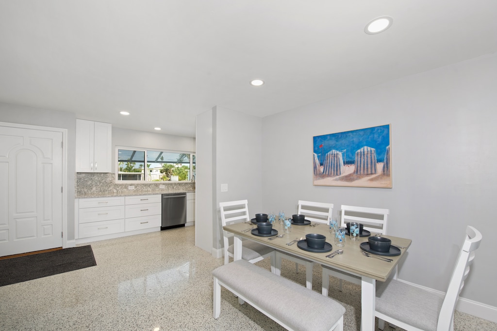 Dining Area to Kitchen