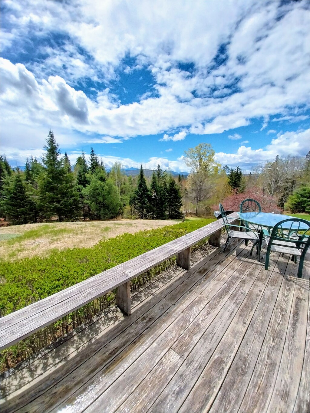 With beautiful gardens and a peaceful pond as a backdrop, you will enjoy breathtaking views