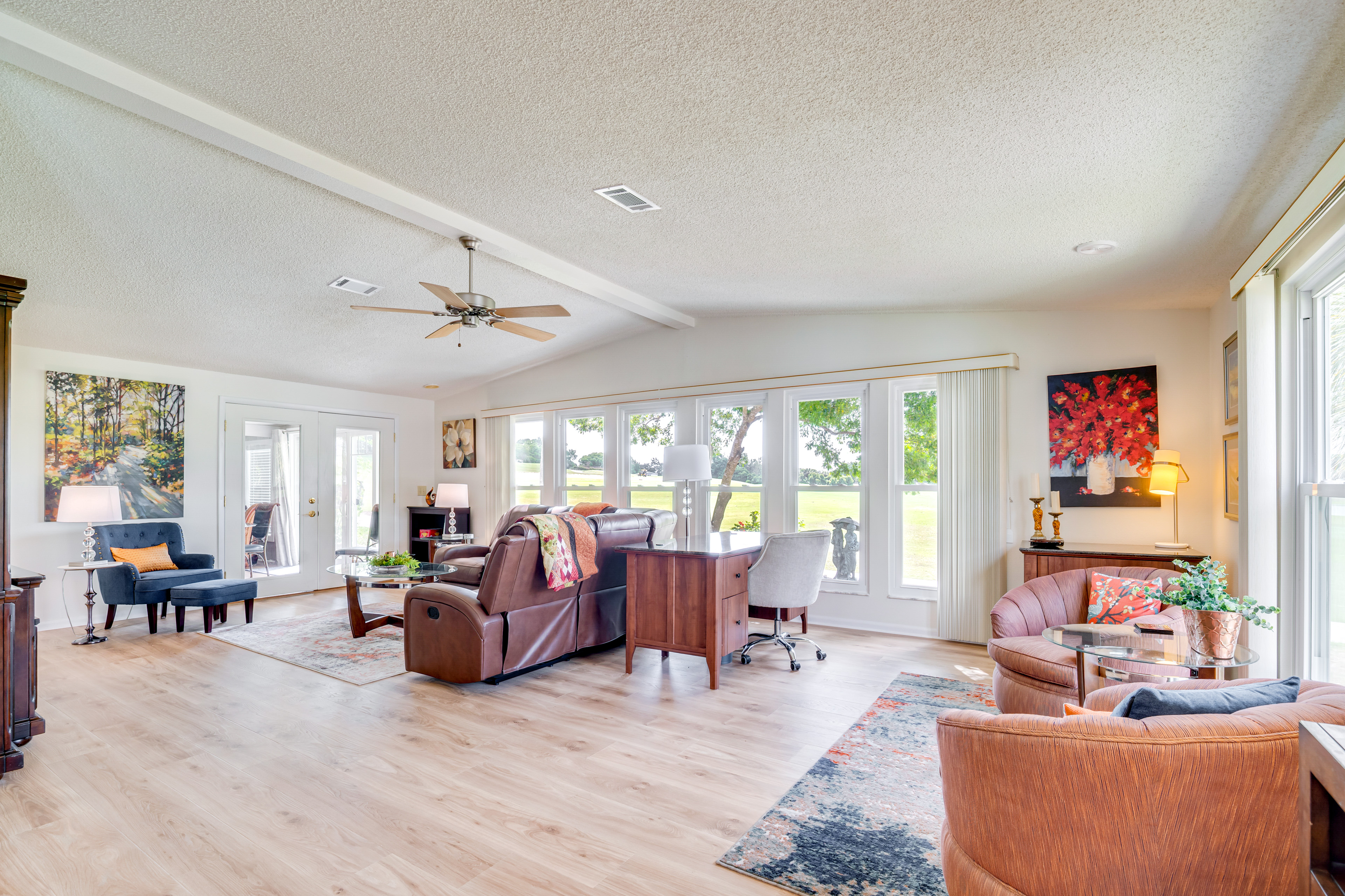 Hilltop Golf Course Cottage in The Villages!