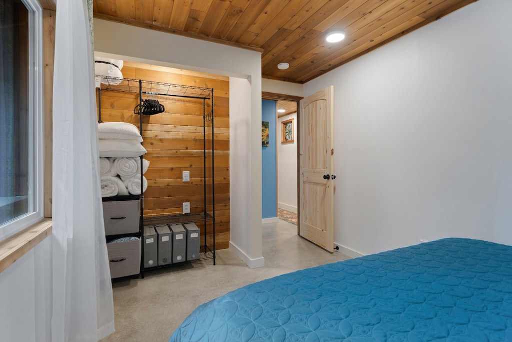 Closet space and a flexible layout make this room ideal for couples, friends, or family travelers.